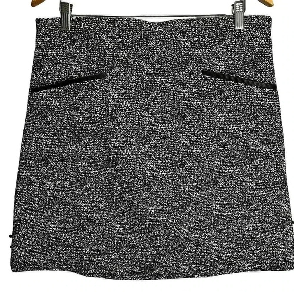 Roz‎ & Ali Women's Black Tweed Knee Length Skirt Size Larege - Picture 1 of 3